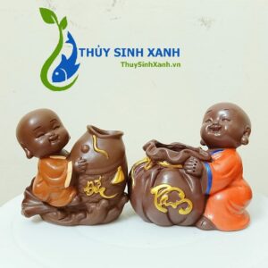 Tượng chú tiểu chữ tâm